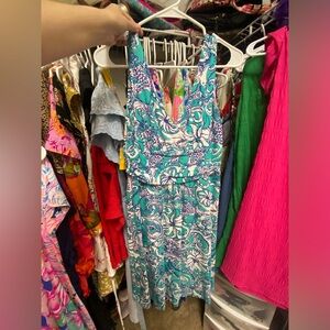 Lilly Pulitzer dress size medium.